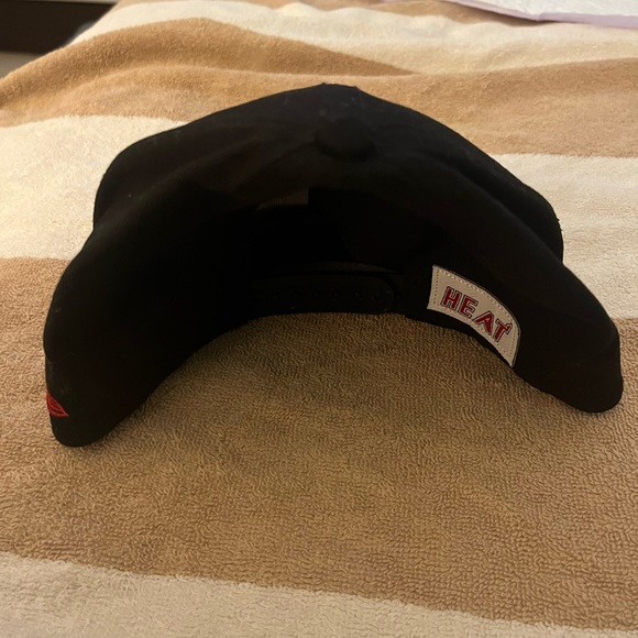Miami Heat 9Fifty Women’s Snapback - Picture 5 of 5